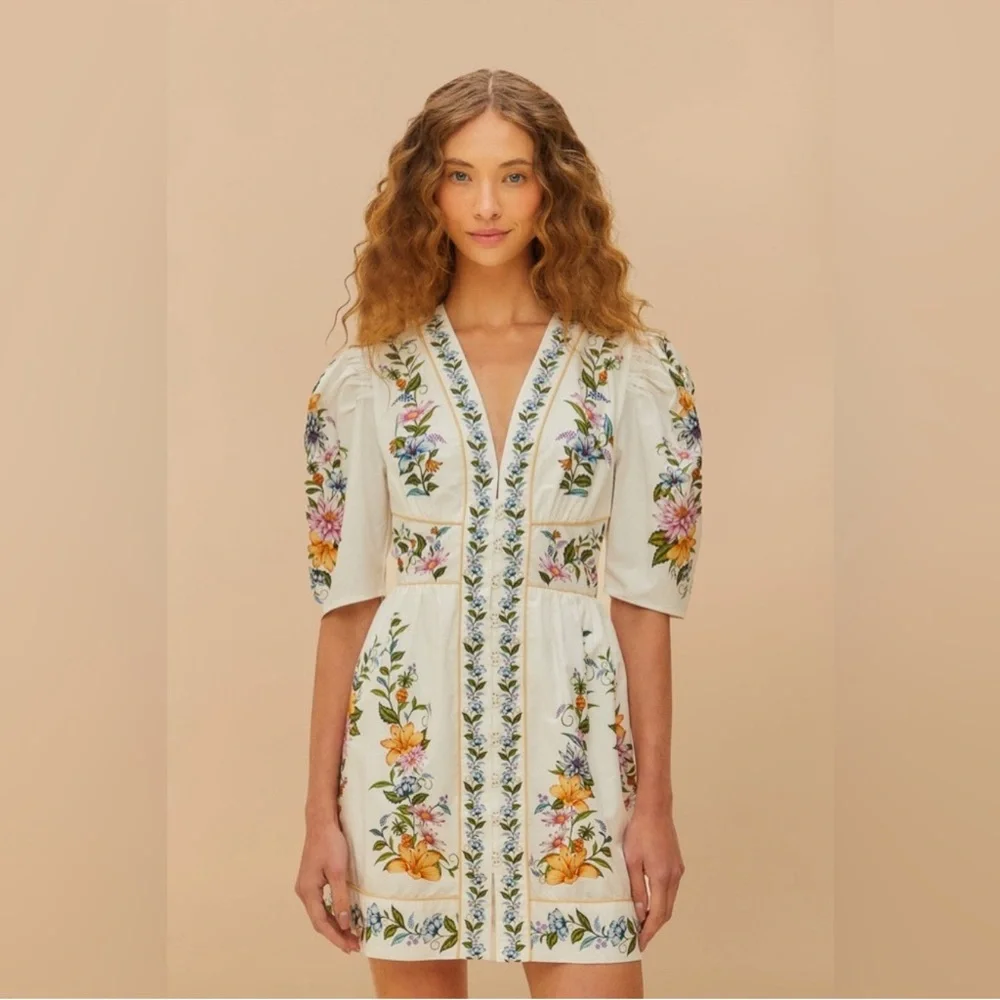 FARM Rio Sweet Bloom Dreamscape Off-White Mini Dress in size Medium - Picture 1 of 11